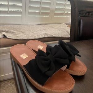 Bow Sandals